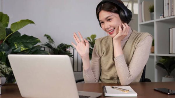 Cara Melatih Conversation English untuk Berkomunikasi Tanpa Terlalu Kaku